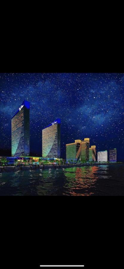 Panorama Aparthotel Orbi City Batumi Exteriér fotografie